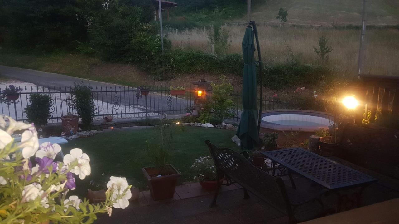 B&b Villa sorriso San Benedetto Val di Sambro Exteriör bild